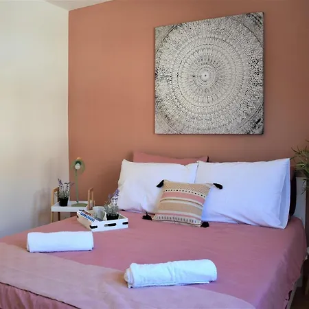 Blue Lagoon Apartment *